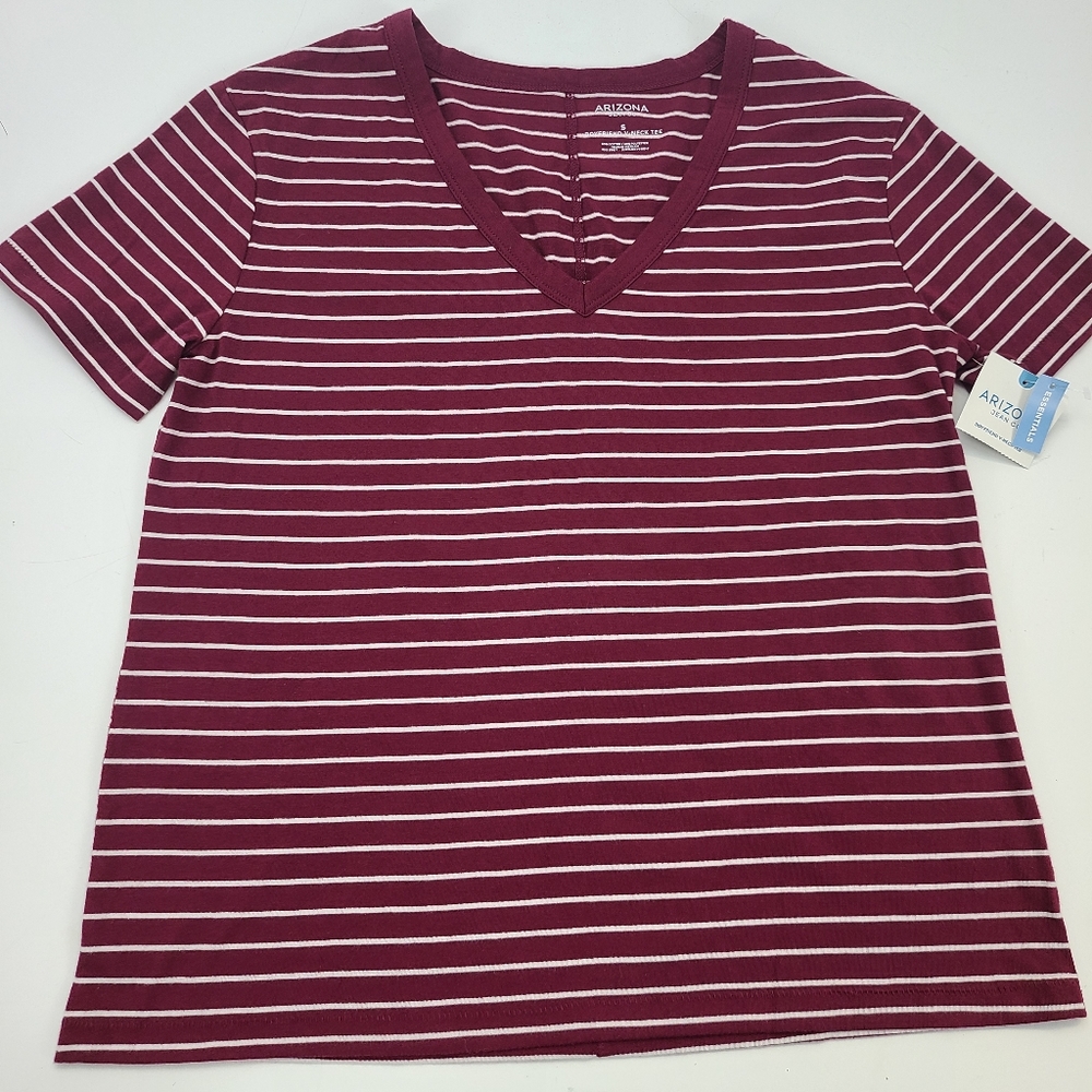 Arizona Boyfriend Tee Size small